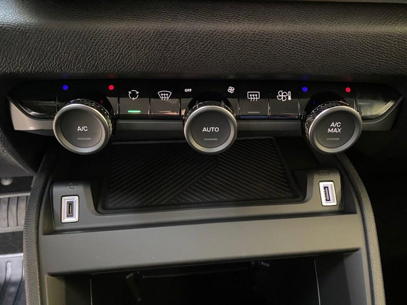 Citroen C4 nuova a Torino (11)