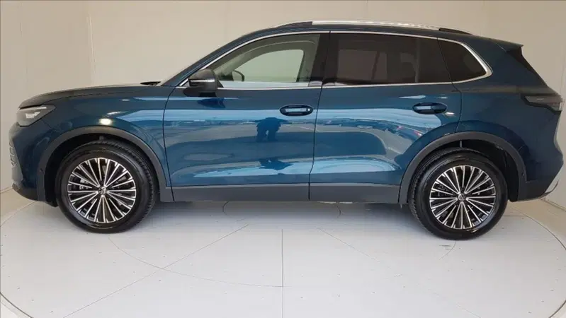 Volkswagen Tiguan usata a Lucca (3)