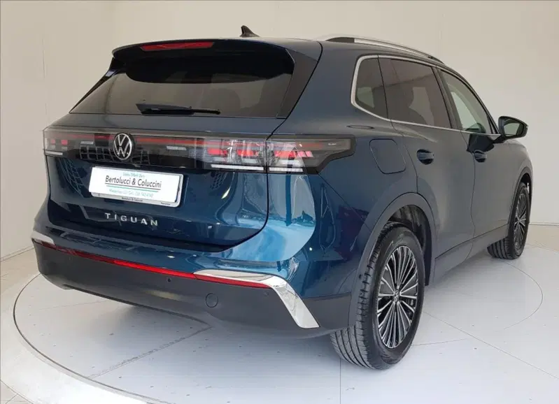 Volkswagen Tiguan usata a Lucca (6)