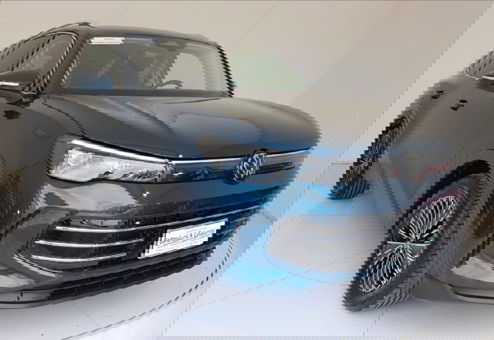Volkswagen Tiguan usata a Lucca (8)