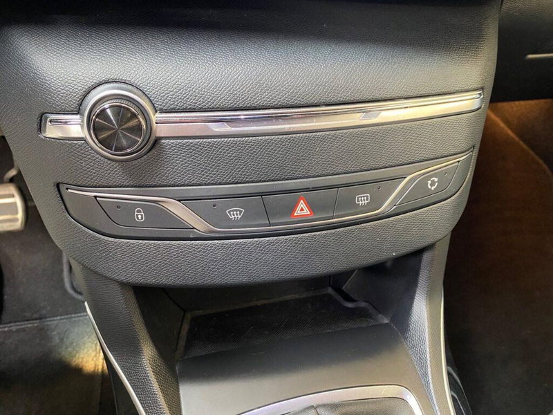 Peugeot 308 SW usata a Torino (11)