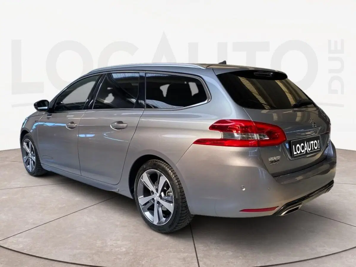 Peugeot 308 SW usata a Torino (5)