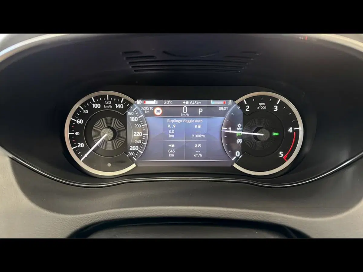 Jaguar E-Pace usata a Varese (10)
