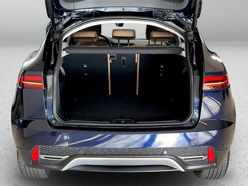 Jaguar E-Pace usata a Varese (11)