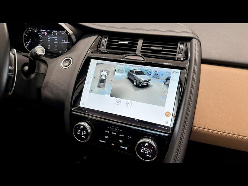 Jaguar E-Pace usata a Varese (14)