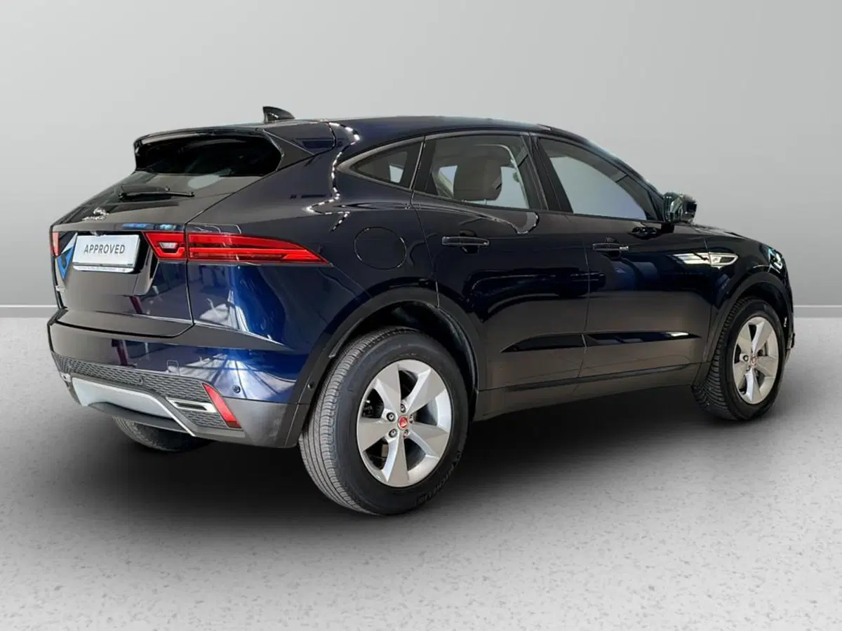 Jaguar E-Pace usata a Varese (2)