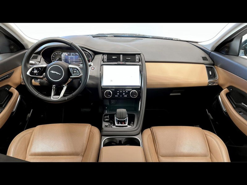 Jaguar E-Pace usata a Varese (4)