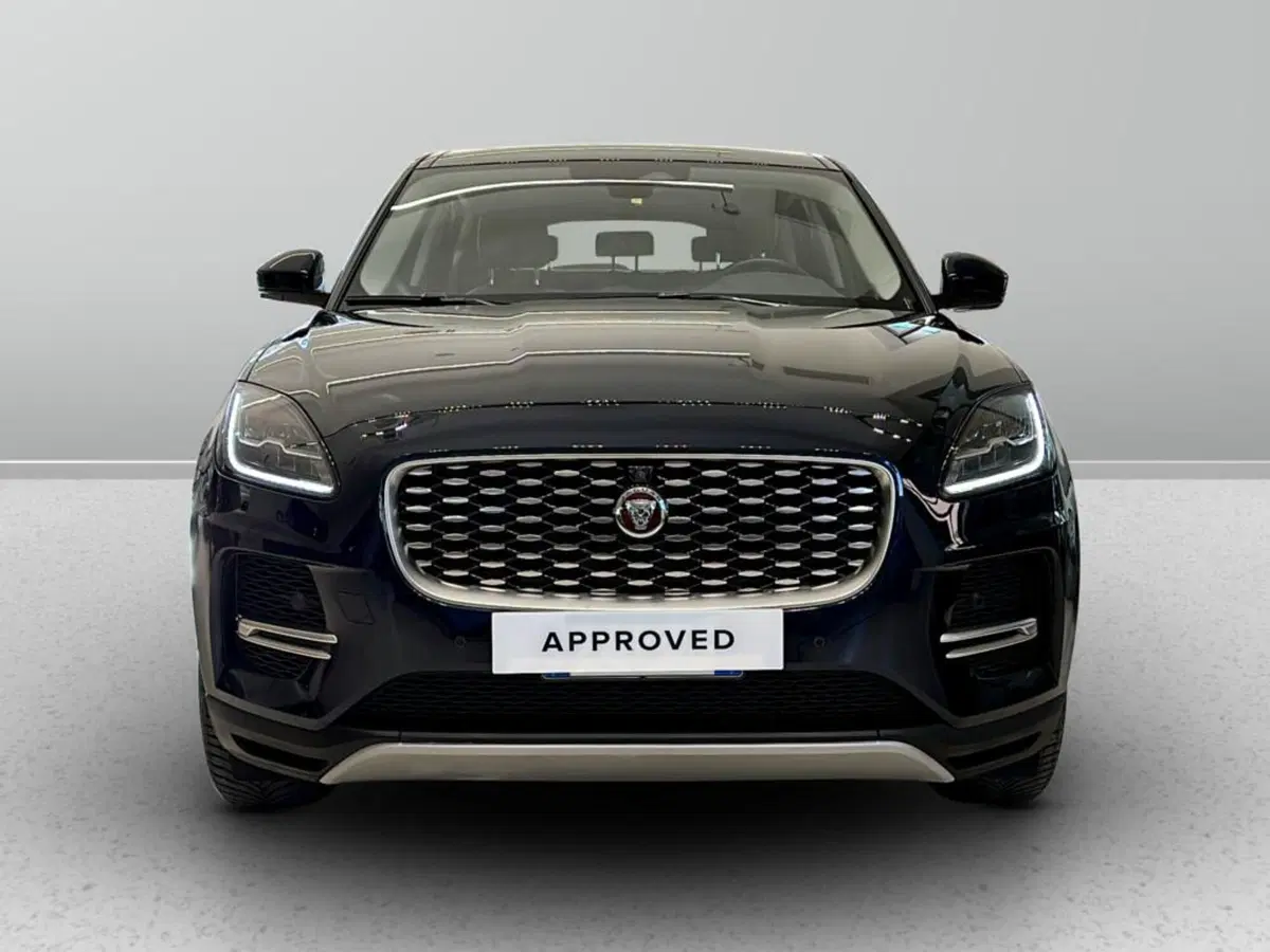 Jaguar E-Pace usata a Varese (8)