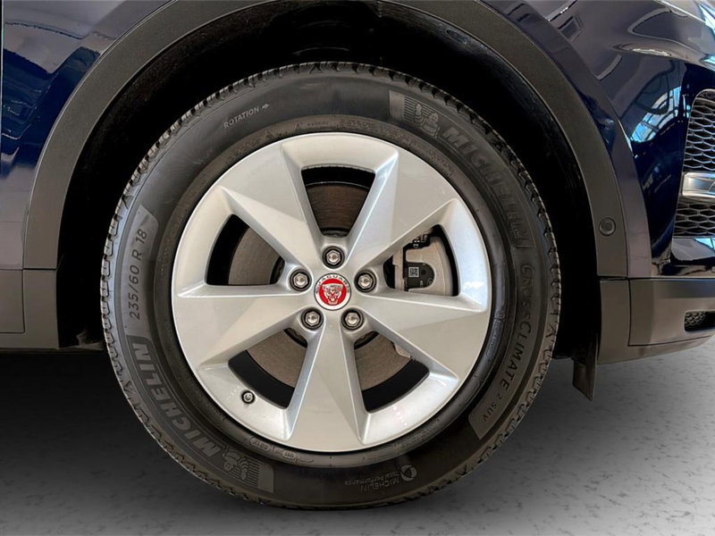 Jaguar E-Pace usata a Varese (9)