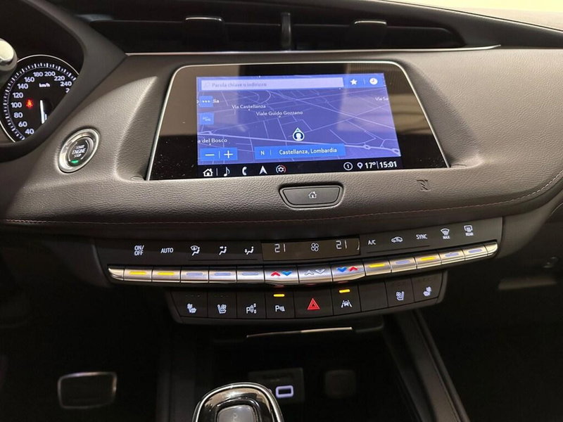 Cadillac XT4 usata a Varese (11)