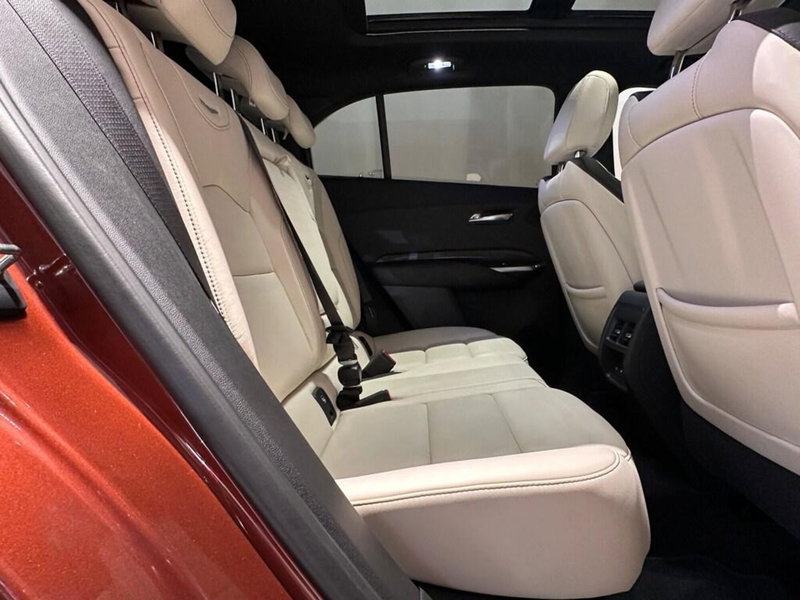 Cadillac XT4 usata a Varese (4)