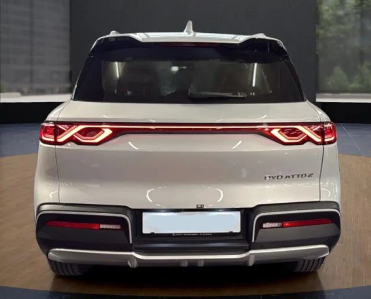 Byd Atto 2 DM-i nuova a Bologna (5)