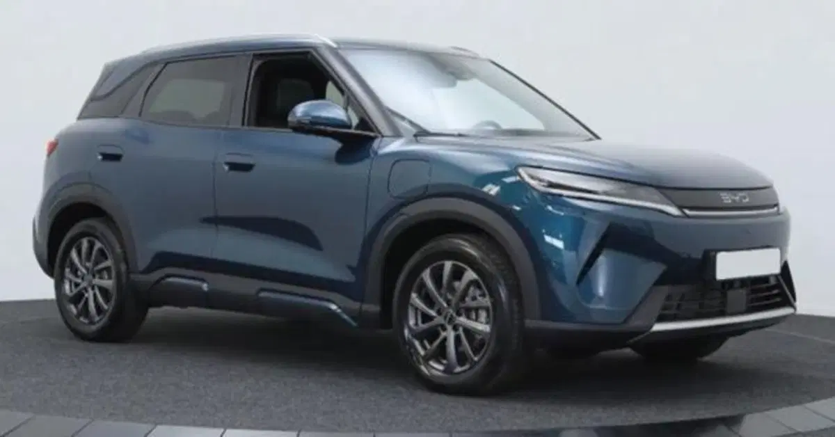 Byd Atto 2 DM-i nuova a Bologna (8)