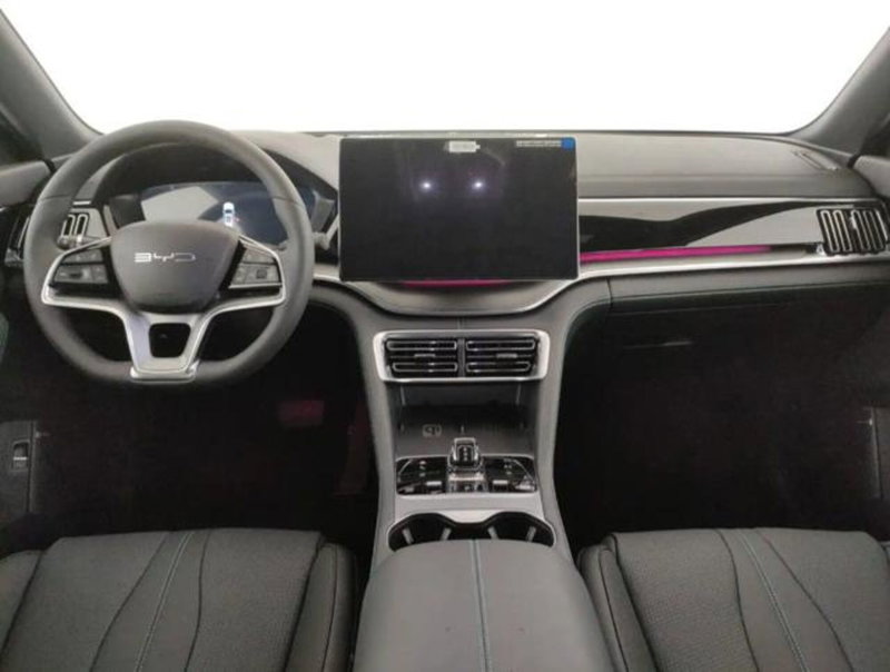 Byd Seal U  nuova a Bologna (7)