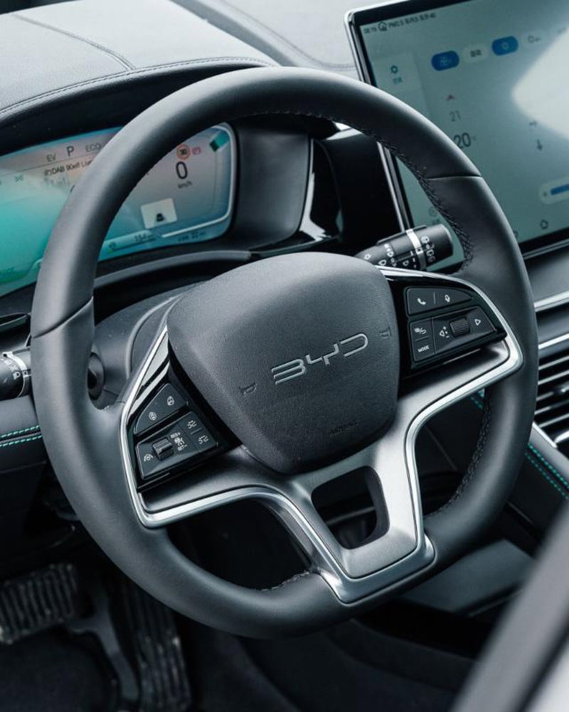 Byd Seal U DM-i  nuova a Bologna (14)