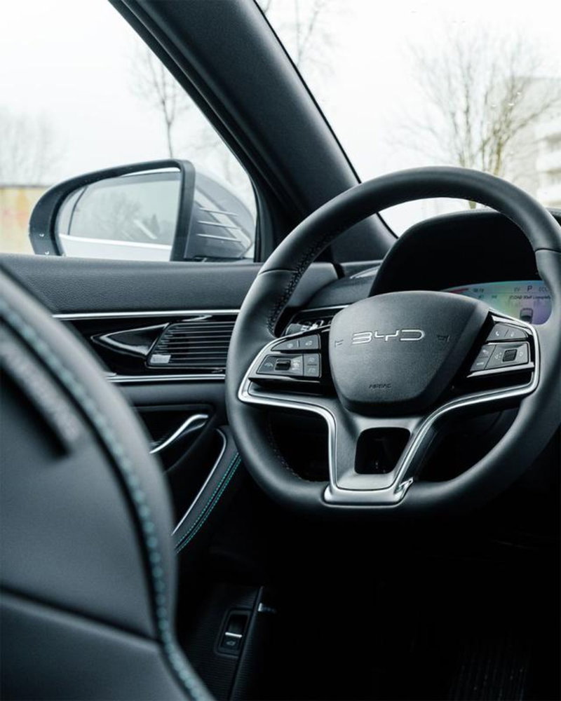 Byd Seal U DM-i  nuova a Bologna (16)