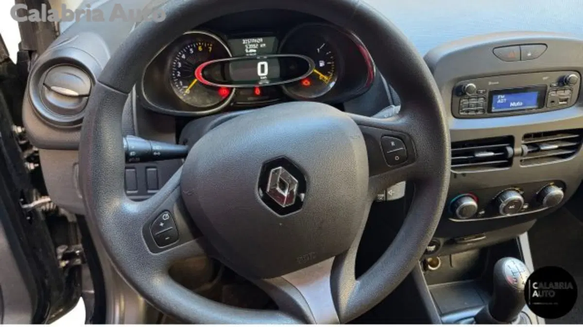 Renault Clio usata a Reggio Calabria (6)