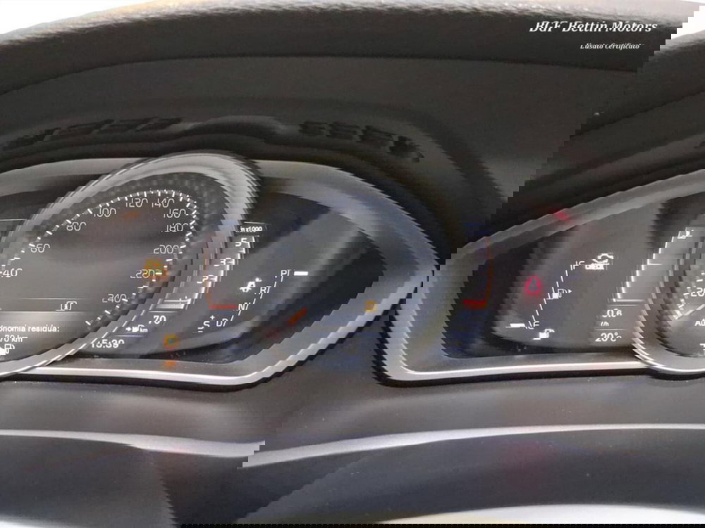 Volvo V40 Cross Country usata a Padova (12)