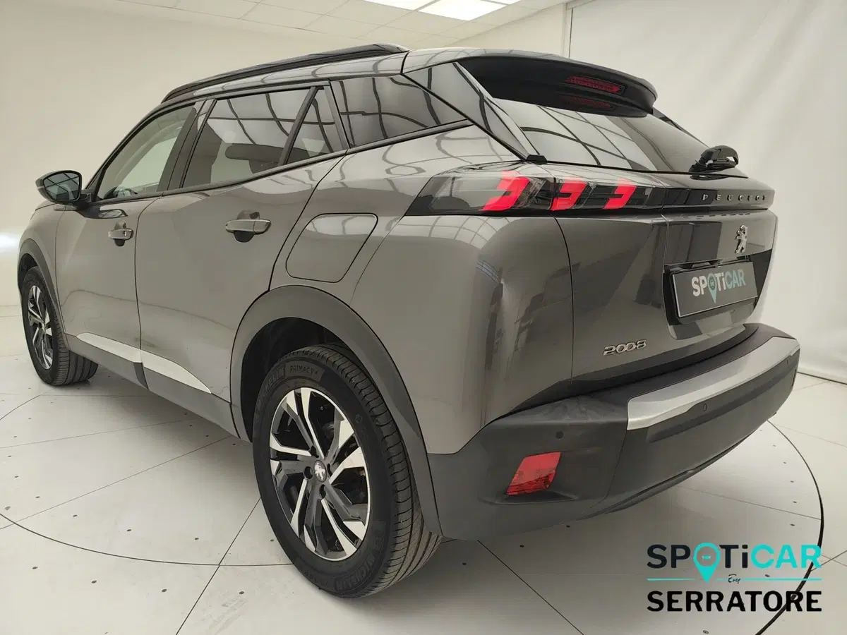 Peugeot 2008 usata a Como (4)