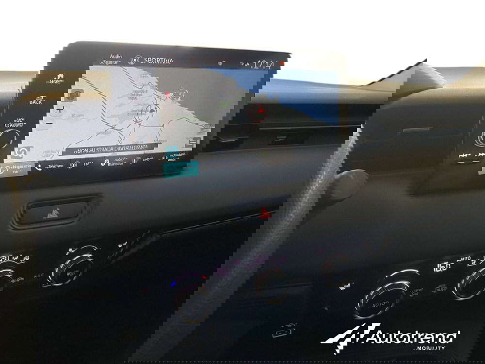 Honda HR-V usata a Bari (12)