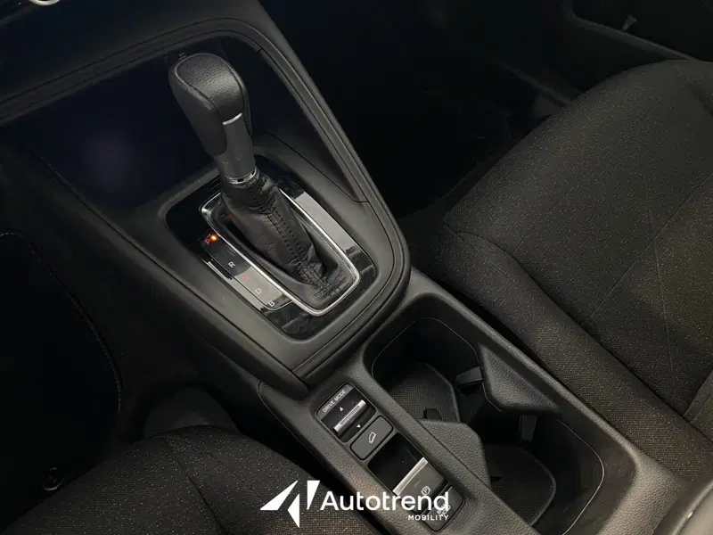 Honda HR-V usata a Bari (15)