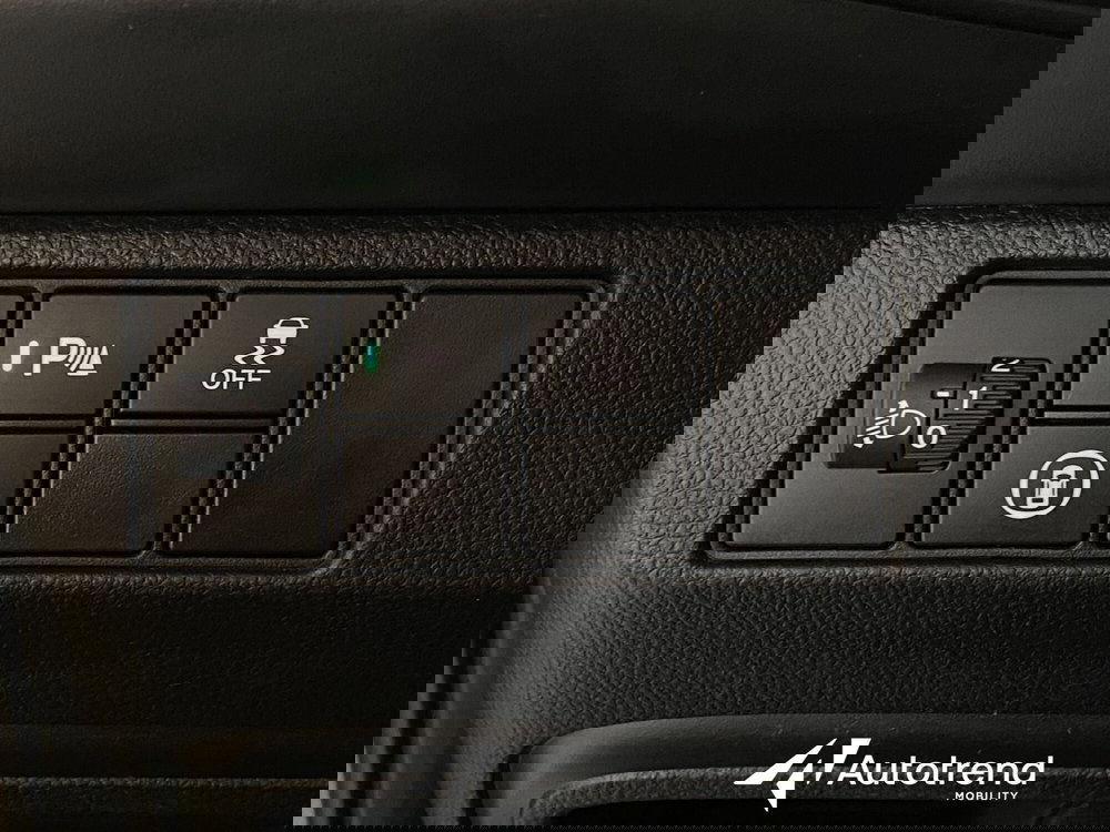 Honda HR-V usata a Bari (17)