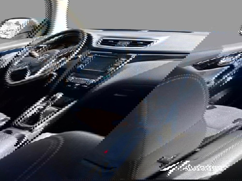 Nissan Qashqai usata a Bari (17)