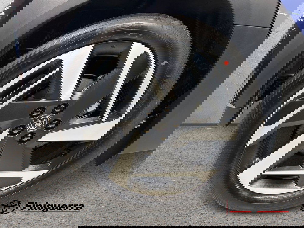 Toyota Aygo X nuova a Sondrio (7)