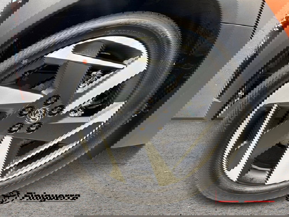 Toyota Aygo X nuova a Lecco (7)