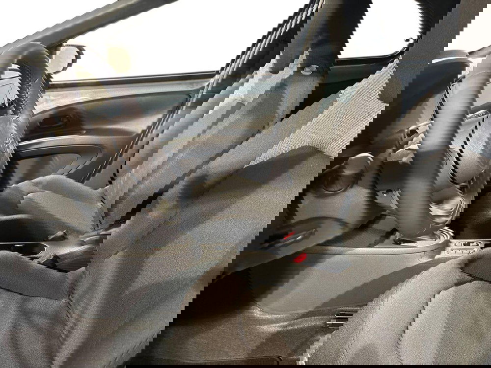 Toyota Aygo X nuova a Lecco (10)