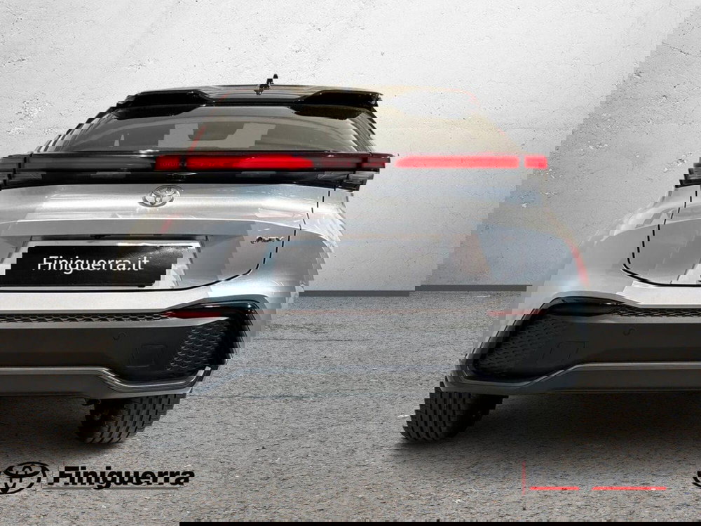 Toyota Toyota C-HR nuova a Lecco (3)