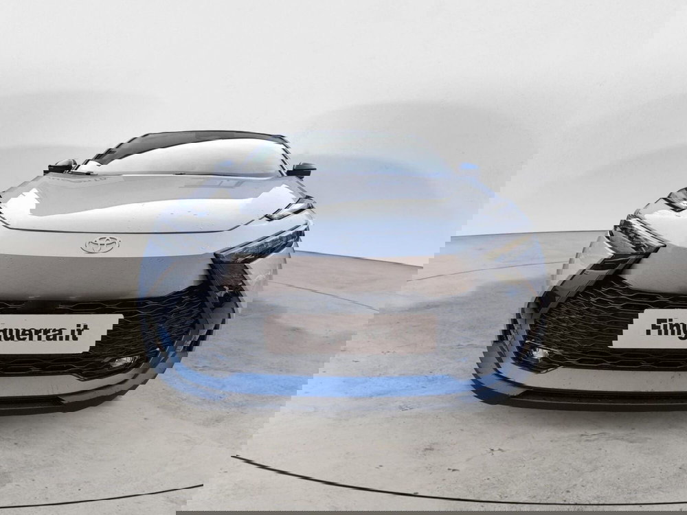 Toyota Toyota C-HR nuova a Lecco (2)