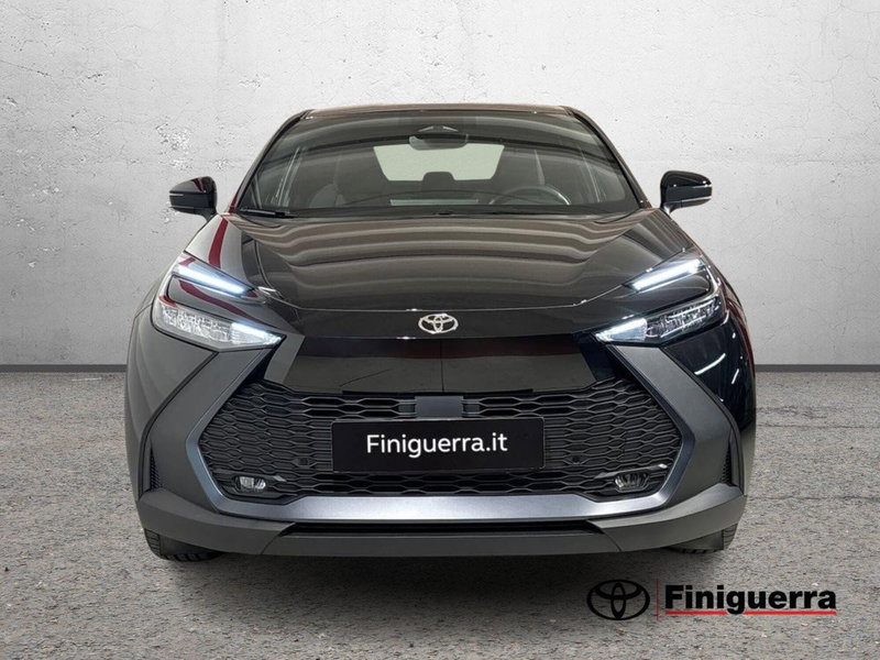 Toyota Toyota C-HR nuova a Lecco (2)