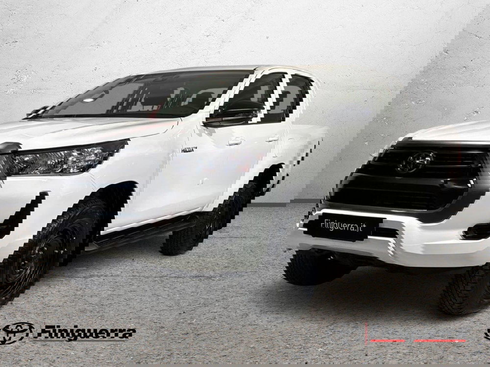 Toyota Hilux nuova a Lecco