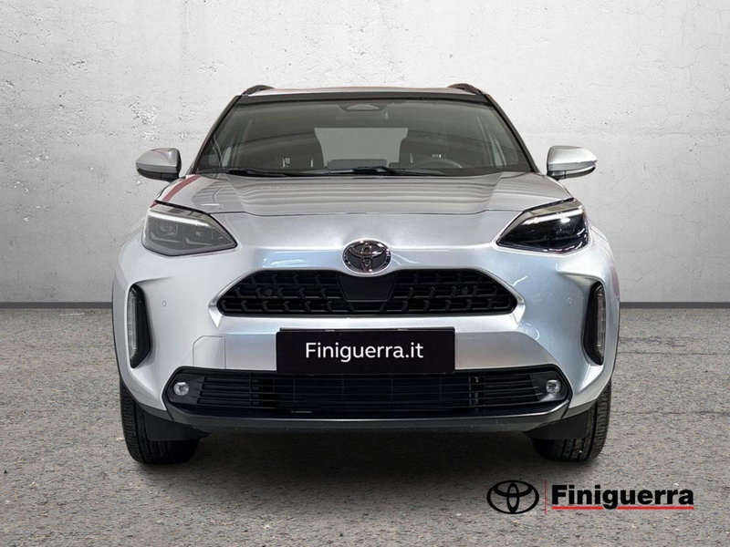 Toyota Yaris Cross nuova a Lecco (2)