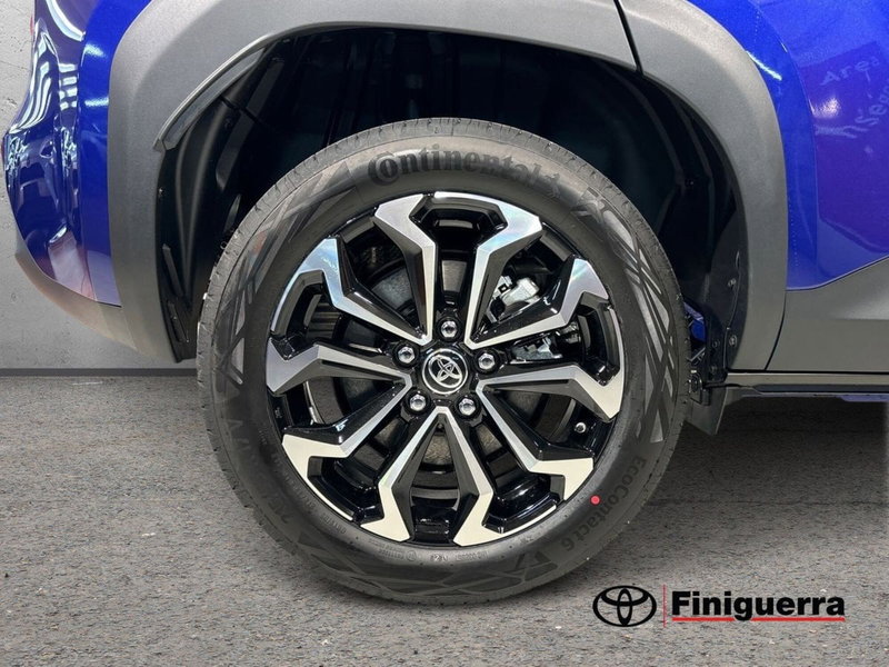 Toyota Yaris Cross nuova a Lecco (7)