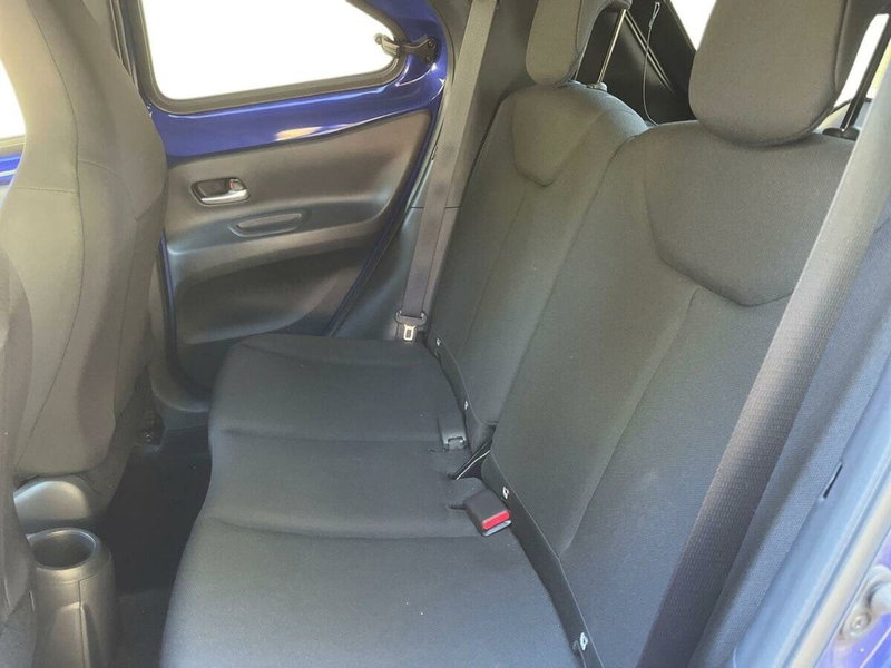 Toyota Aygo X usata a Lecco (12)