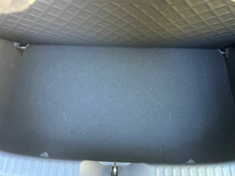 Toyota Aygo X usata a Lecco (13)