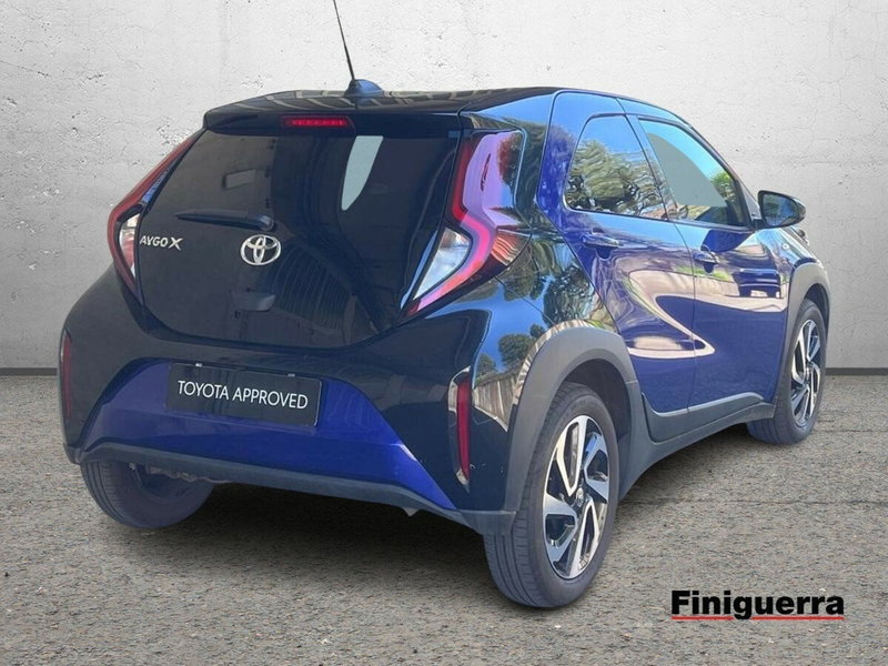 Toyota Aygo X usata a Lecco (5)