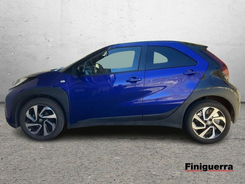 Toyota Aygo X usata a Lecco (7)