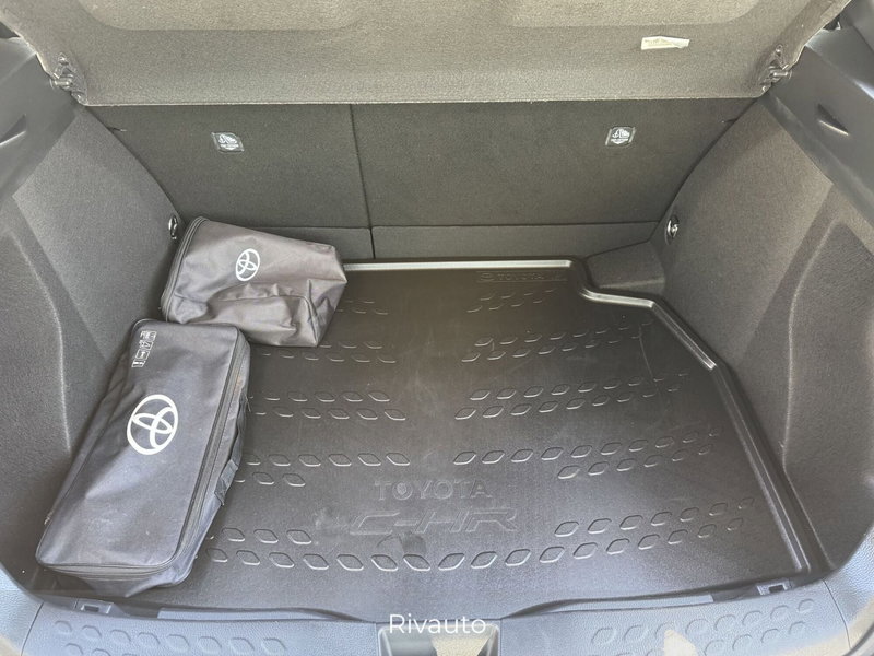 Toyota Toyota C-HR usata a Como (11)