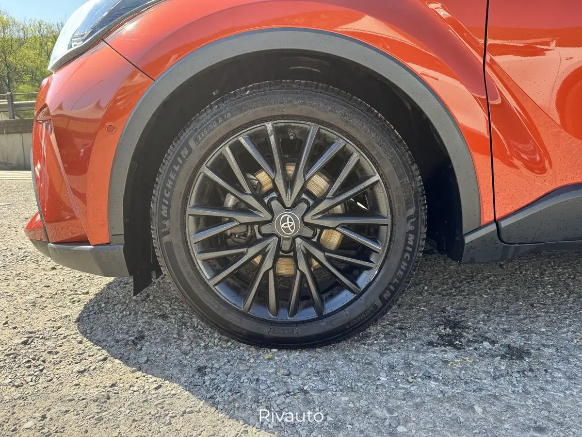 Toyota Toyota C-HR usata a Como (11)