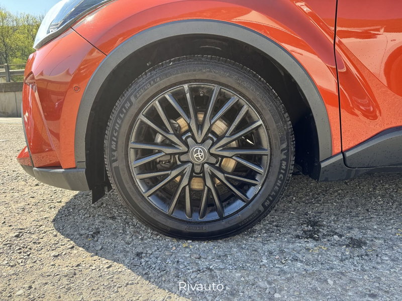 Toyota Toyota C-HR usata a Como (11)