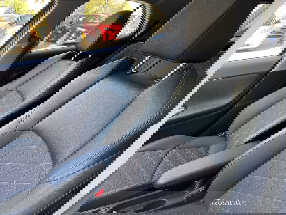 Toyota Yaris Cross usata a Como (14)