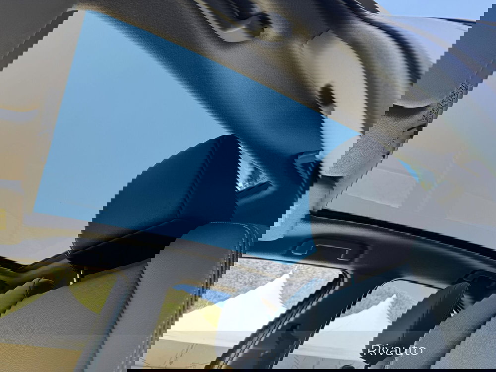 Toyota Yaris Cross usata a Como (16)