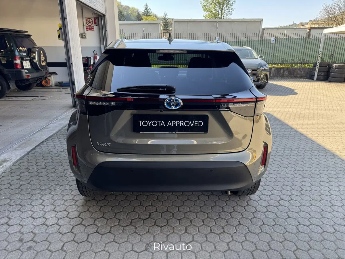 Toyota Yaris Cross usata a Como (5)