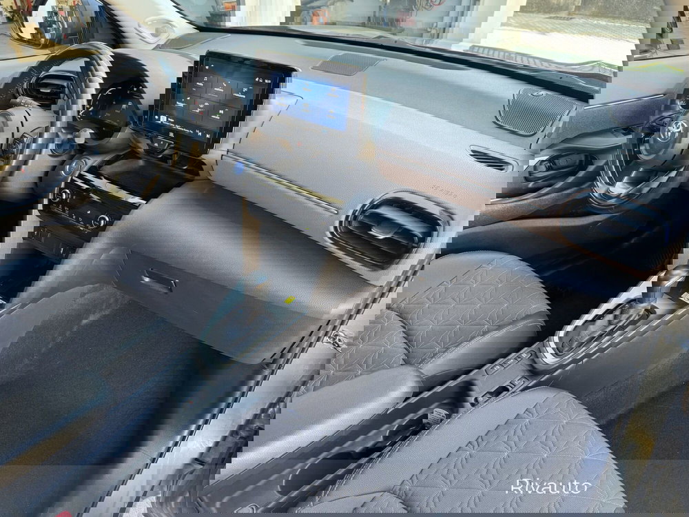 Toyota Yaris Cross usata a Como (6)