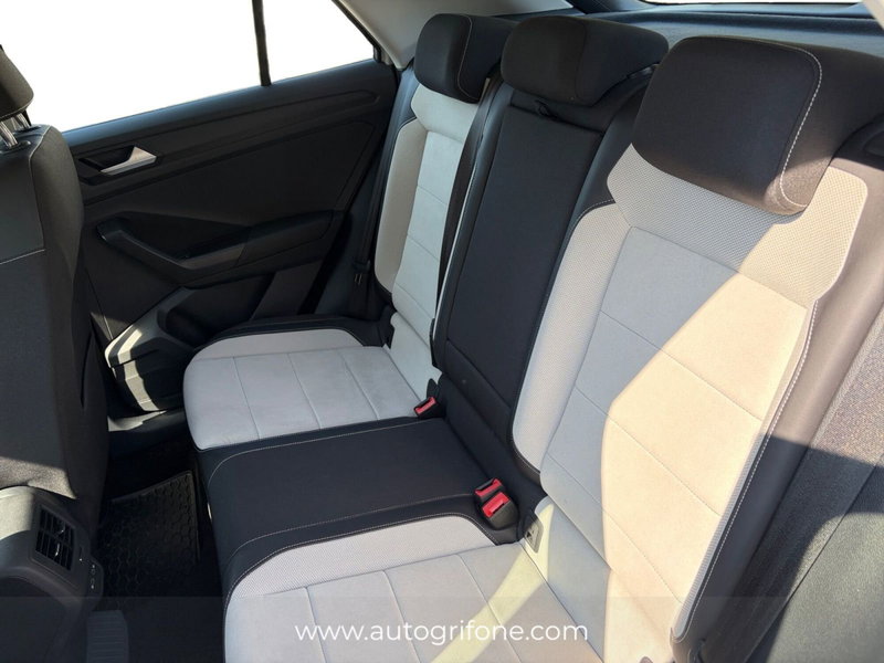 Volkswagen T-Roc usata a Modena (13)