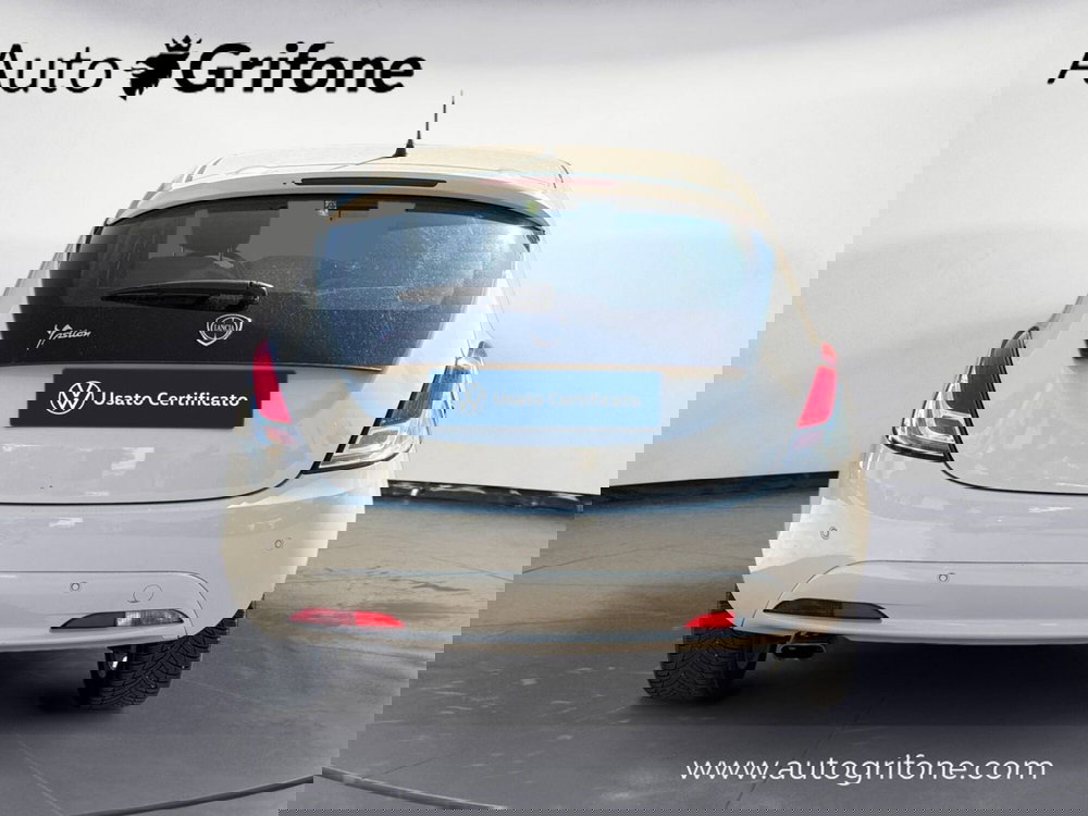 Lancia Ypsilon usata a Modena (4)