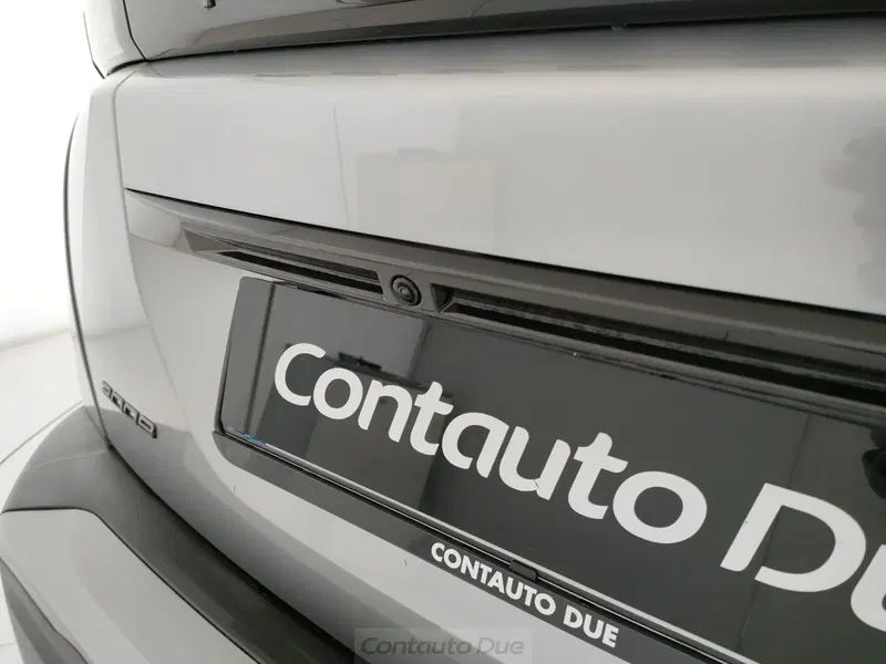 Peugeot 2008 nuova a Caserta (10)